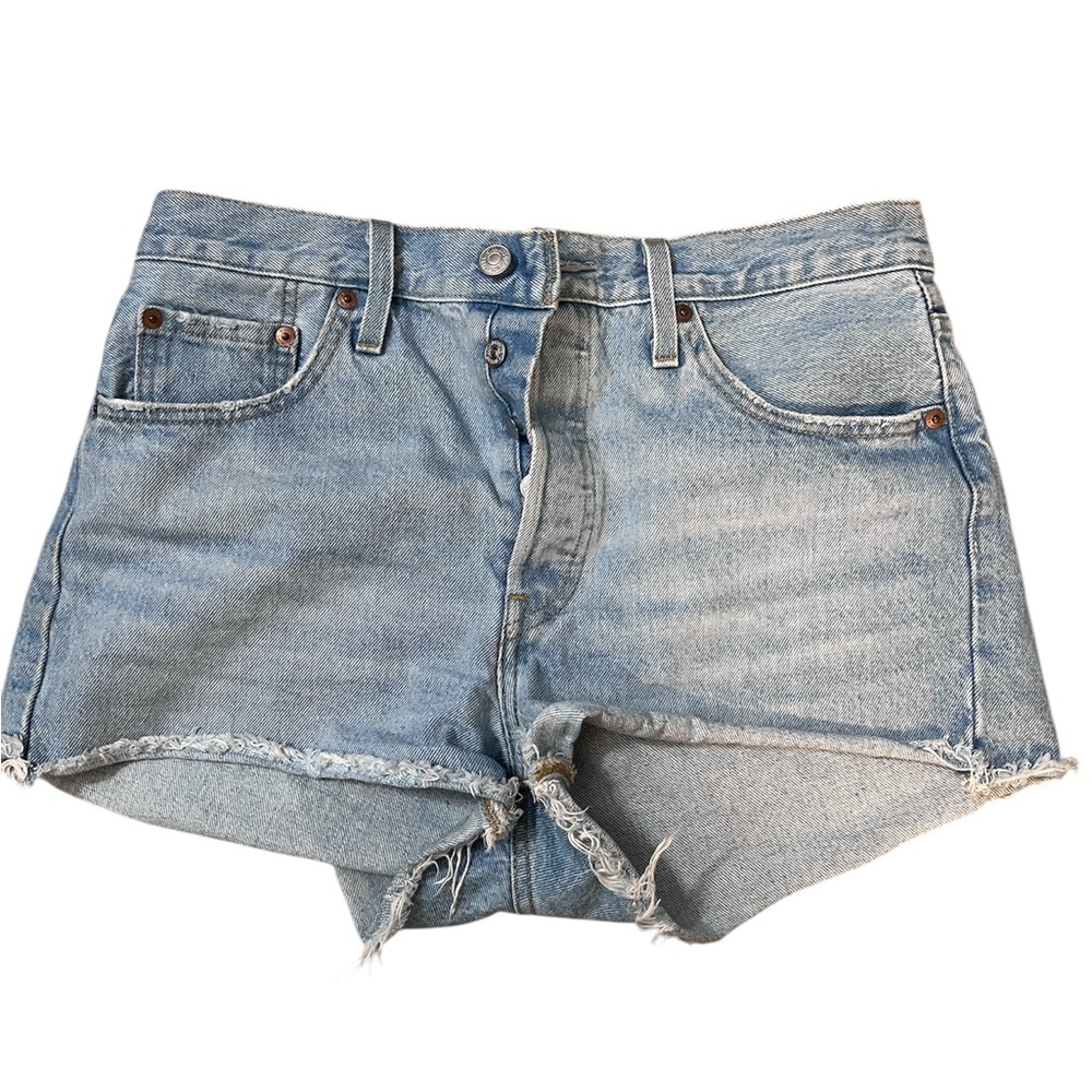 Levi W29 Cutoff Shorts